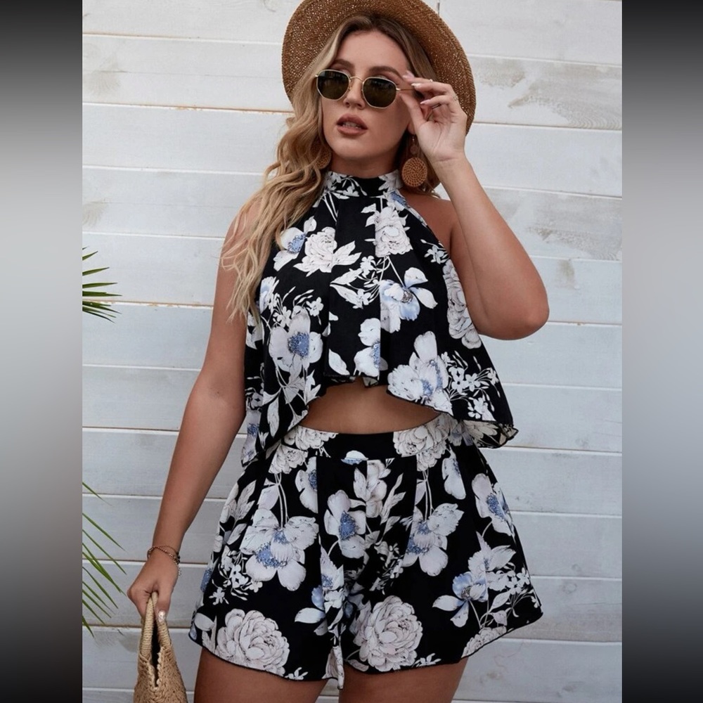 Shein Fashion nova curve plus size floral crop top and shorts matching set